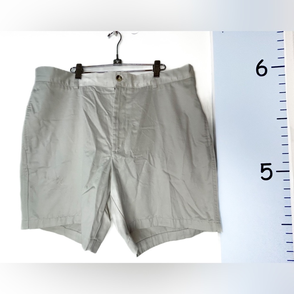 Roundtree & Yorke Men's Off‎ White Flat Front Shorts 42